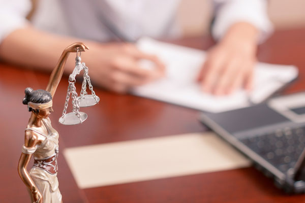 ESPÉCIES DE CONTRATOS DE LOCAÇÃO RESIDENCIAL E SUAS DIFERENÇAS